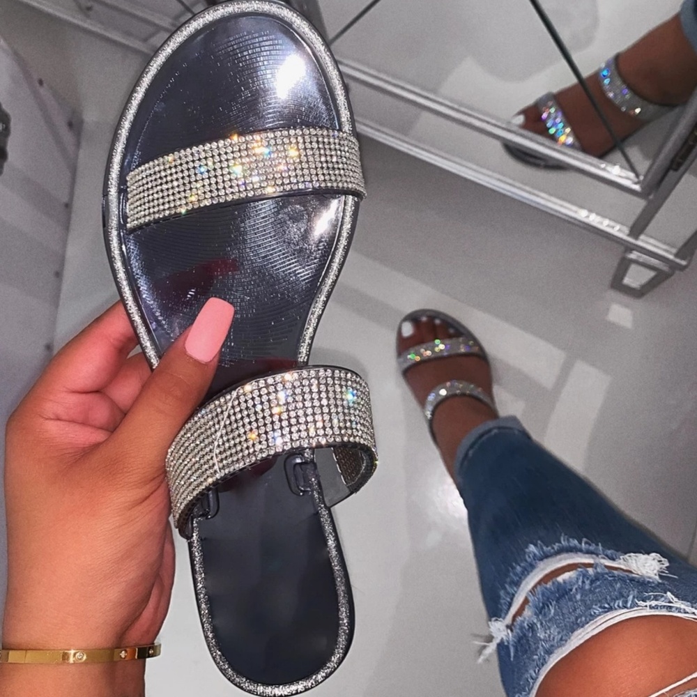 𝙍𝙚𝙨𝙩𝙤𝙘𝙠𝙚𝙙💎🎥Blk Rhinestone Embellished - Picture 4 of 9